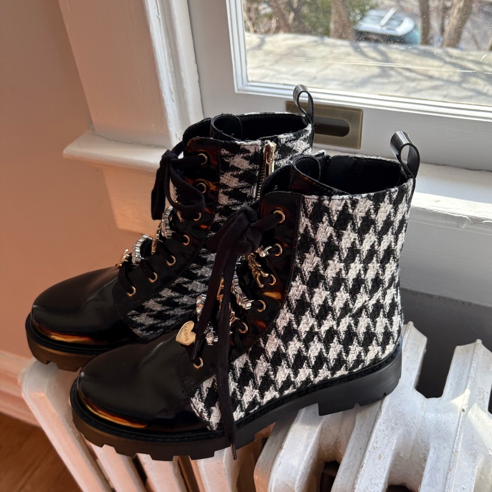 Karl Lagerfeld Boots. NWT. Size 9